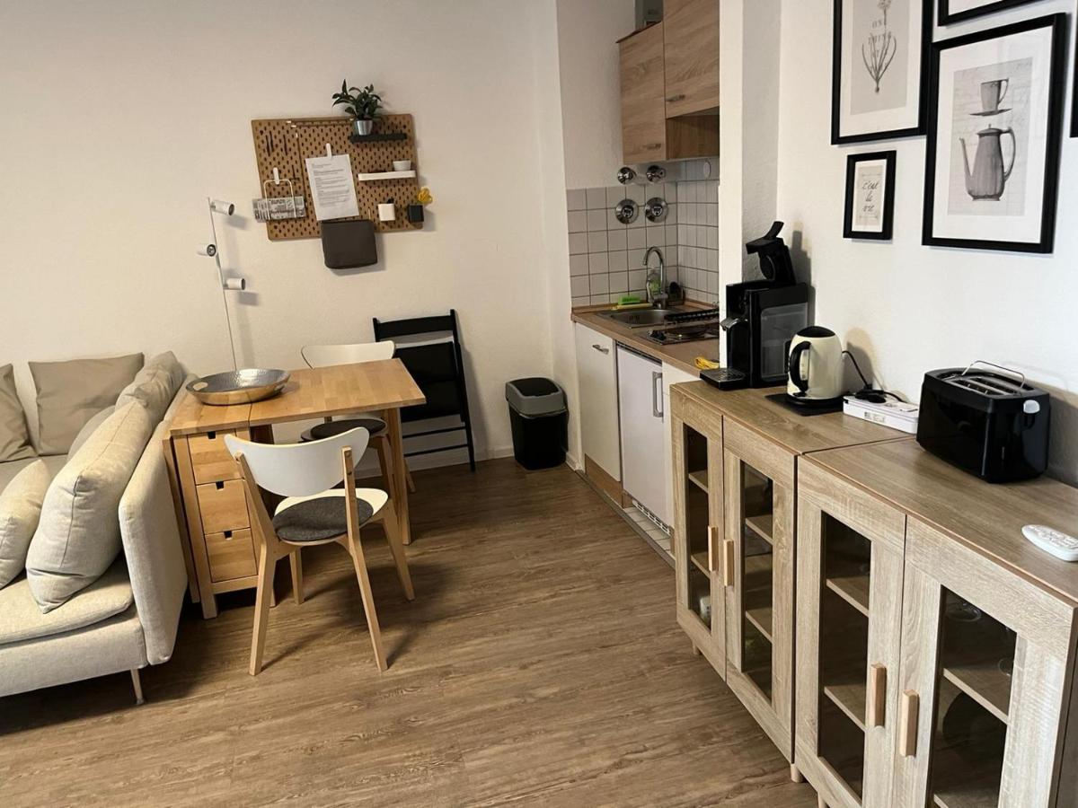 1 Zimmer Wohnung mit der Terrasse in der Innenstadt Wiesbaden Exterior foto